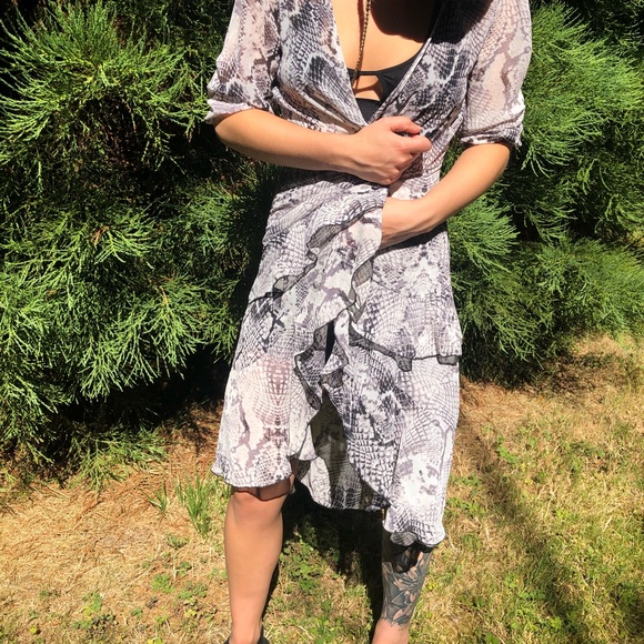 Sheer Snakeskin Coverup - Picture 4 of 4